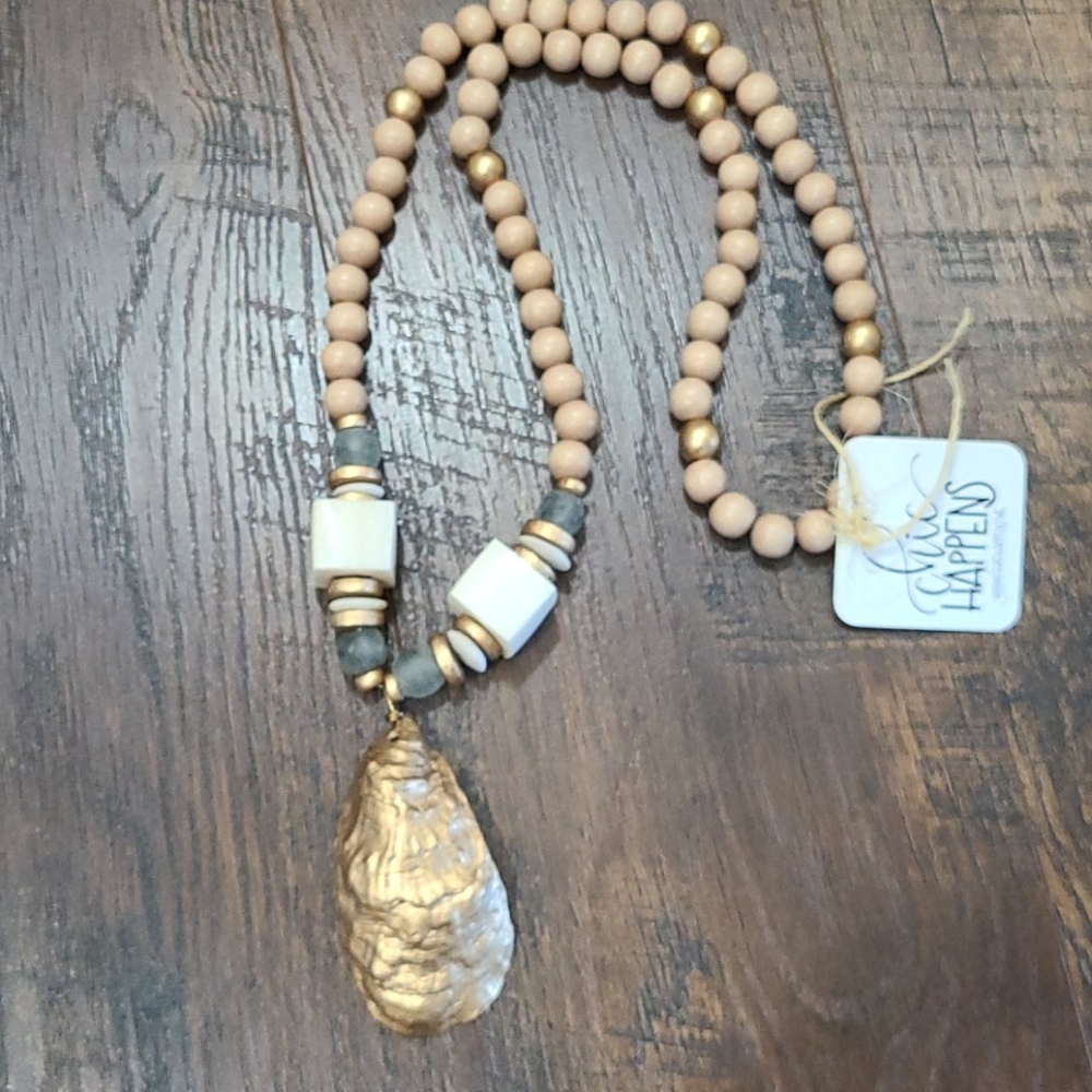 Boutique style necklace